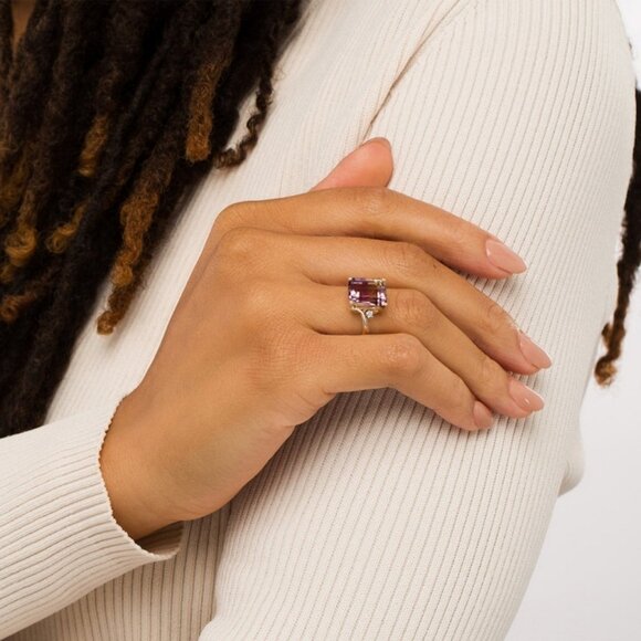 ❤️ DEAL! Solid 10KT Gold Genuine Amethyst and Diamond Ring - Picture 1 of 13